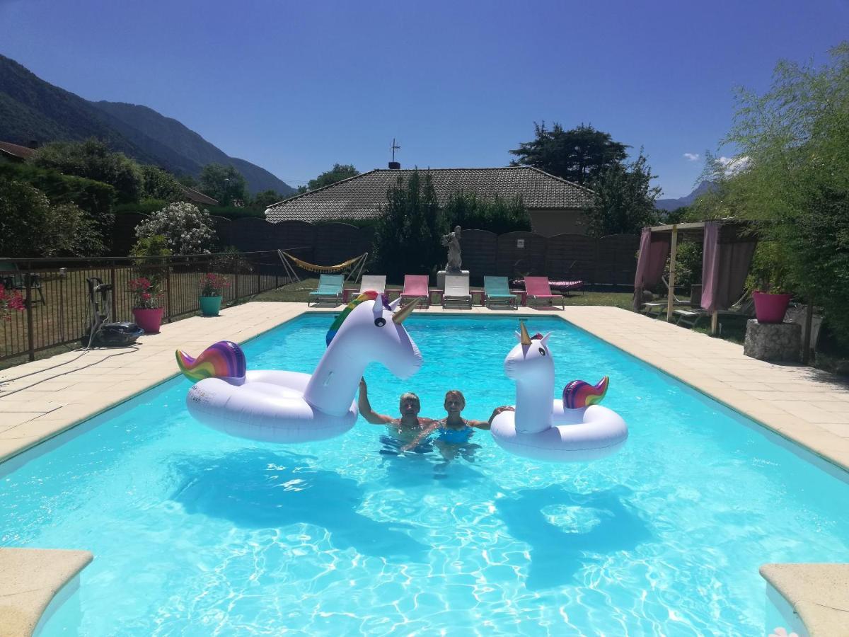 Appartement Lumineux A Voreppe Avec Piscine Exterior foto