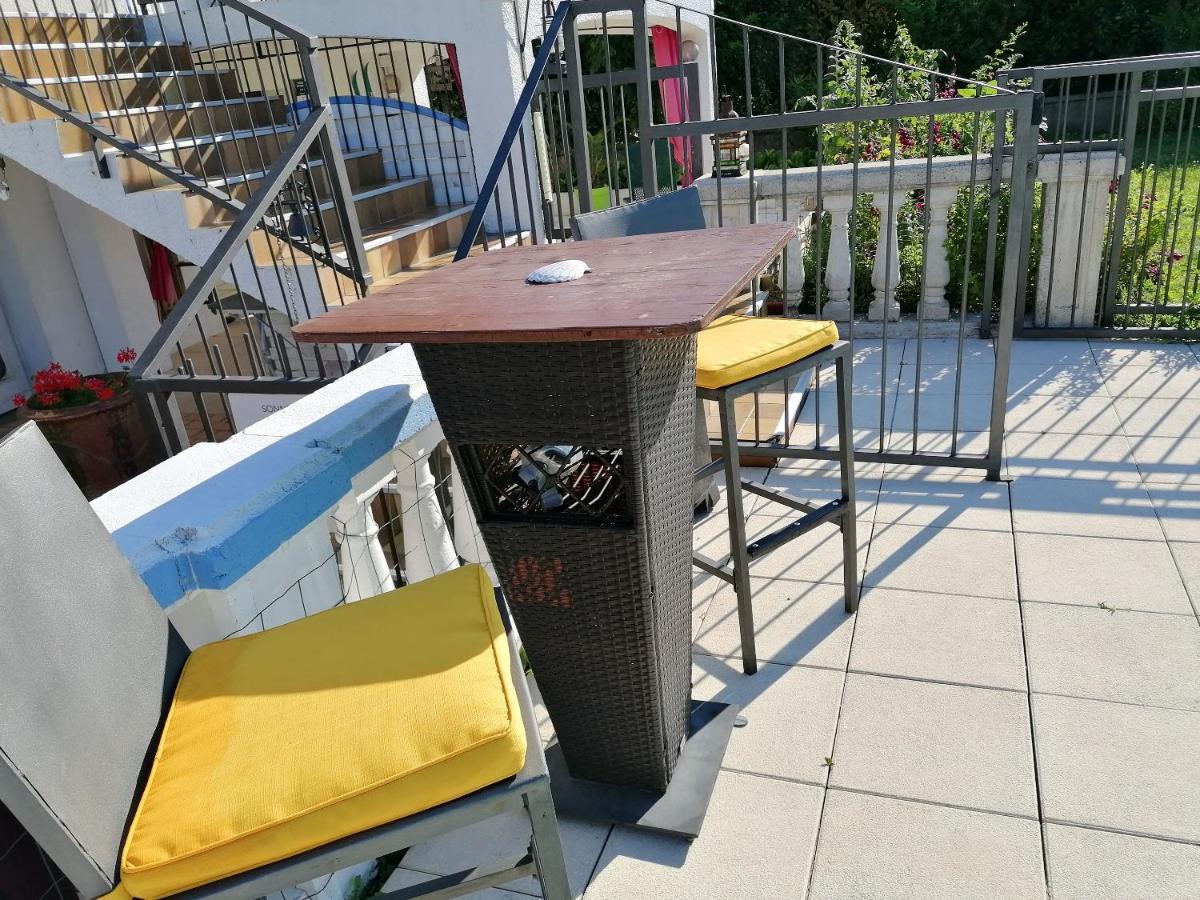 Appartement Lumineux A Voreppe Avec Piscine Exterior foto